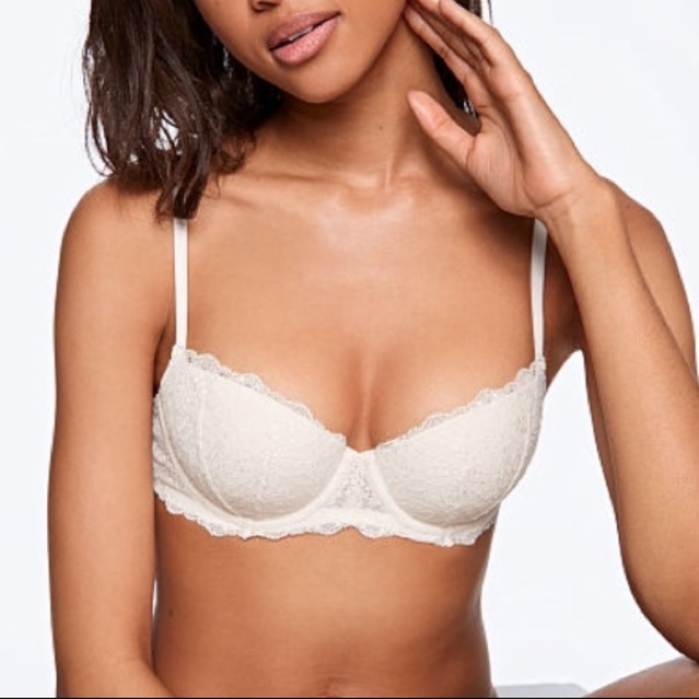 Victorias Secret PINK Date Bra in White Size 32A
